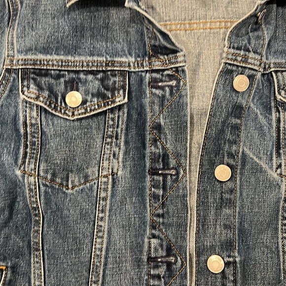 GAP Jean Jacket - Picture 3 of 5
